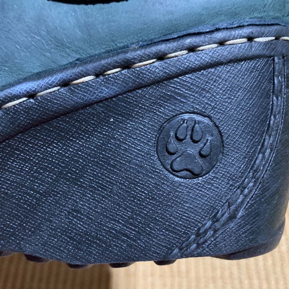 Lessen Ladies Boots - Picture 2 of 6